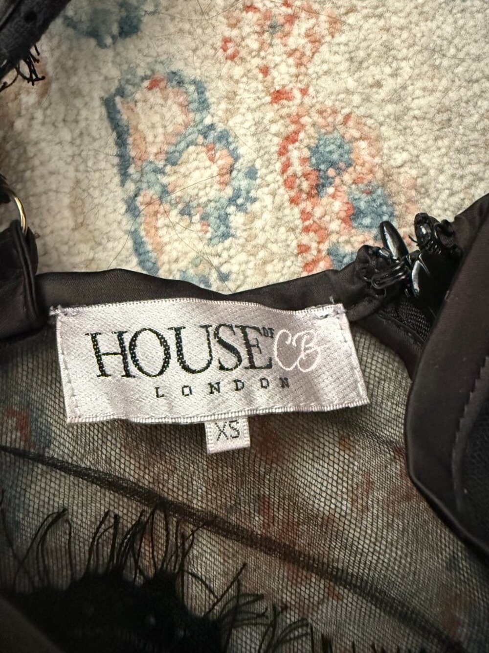 House of CB Hermosa Lace Dress : XS - Picture 7 of 8